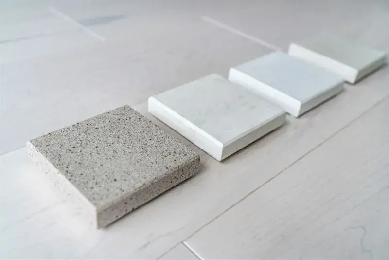 An image of quartz countertop samples lined up.